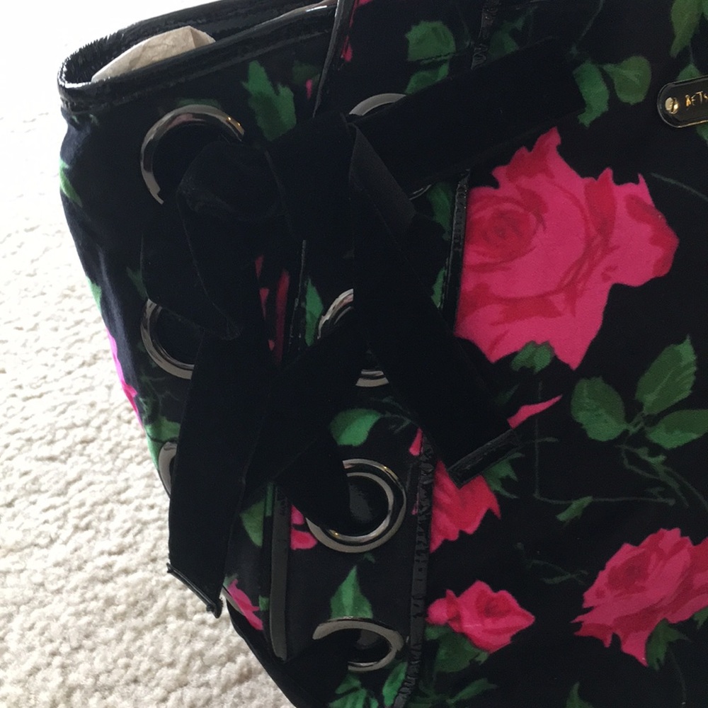 Betsey Johnson Handbag - Picture 3 of 6